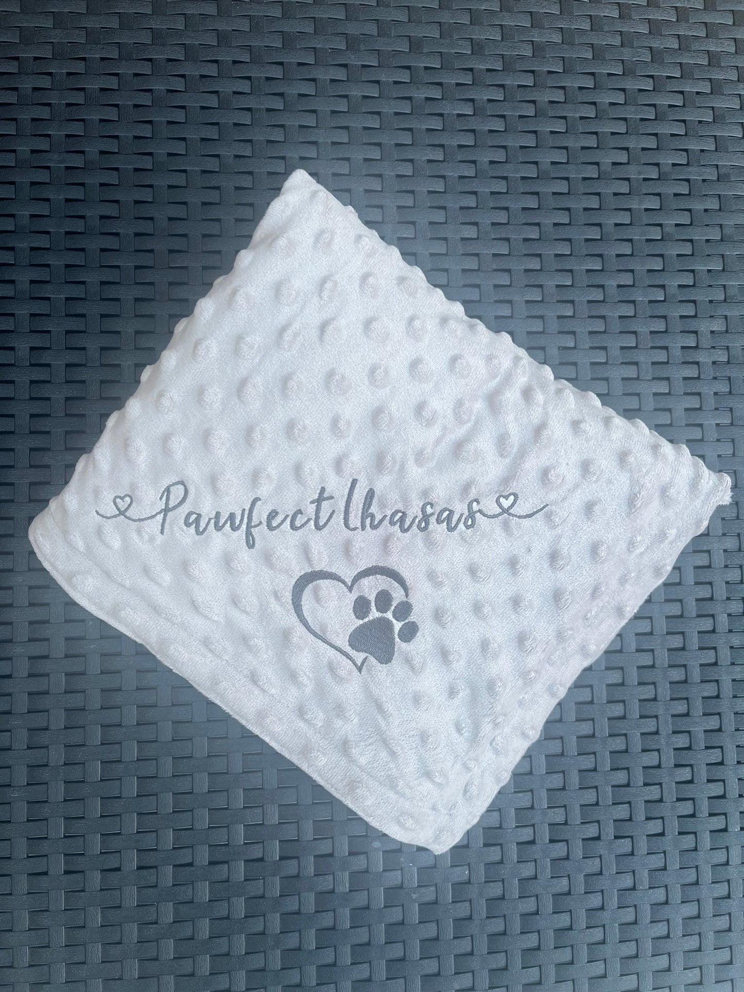 Large Personalised Pet Blankets - Embroidered