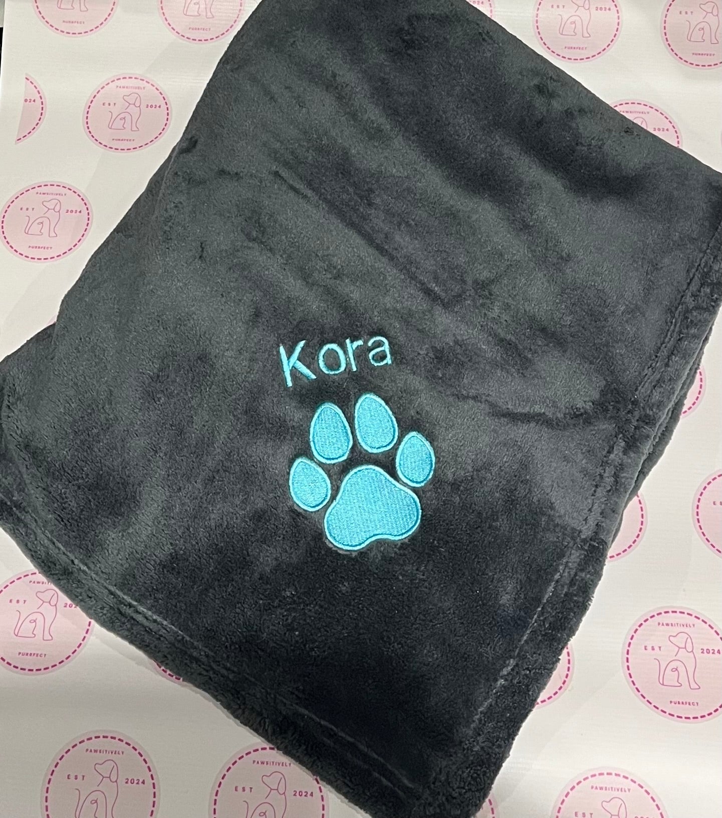 Small Personalised Pet Blankets - Embroidered