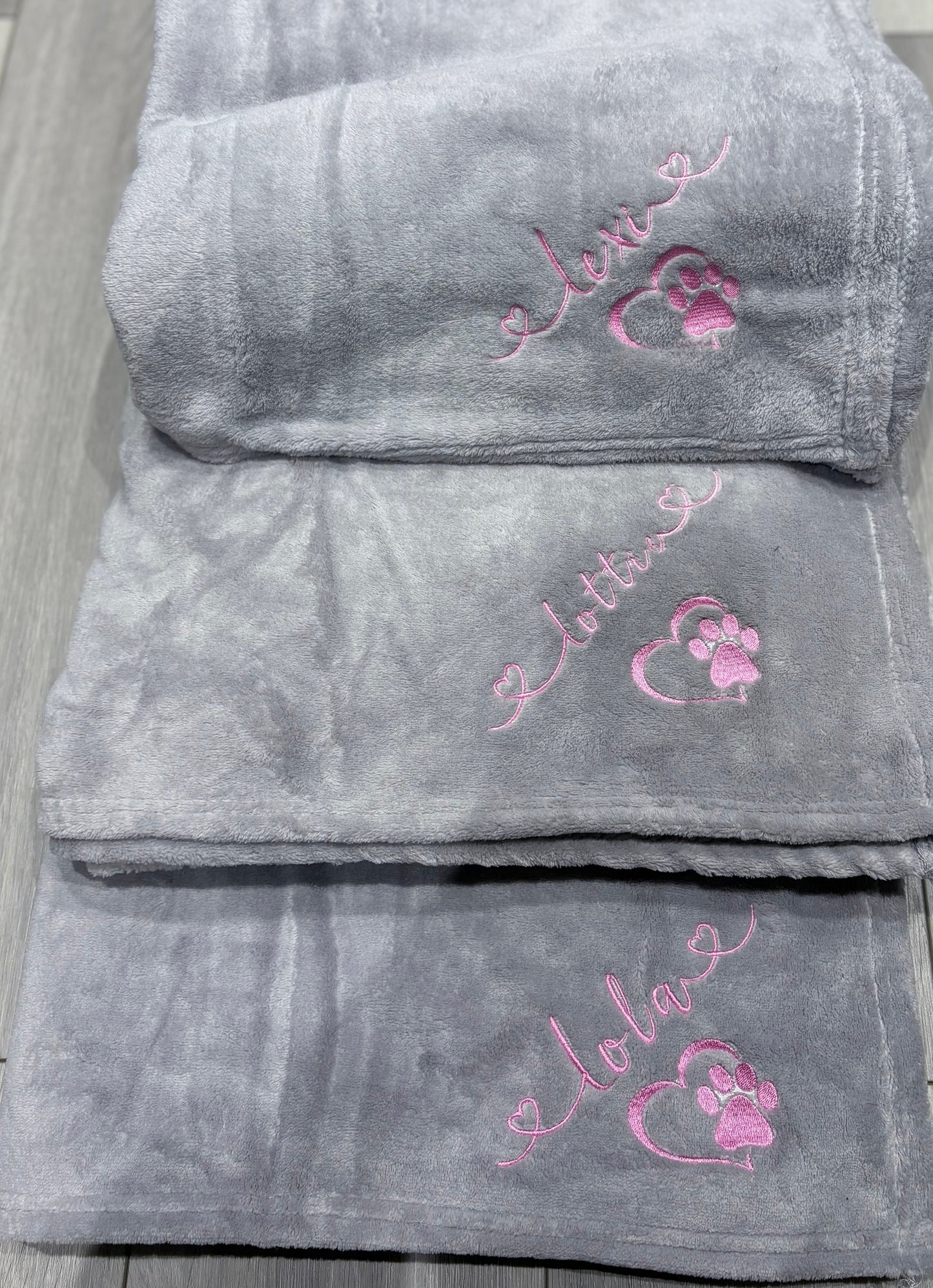 Small Personalised Pet Blankets - Embroidered