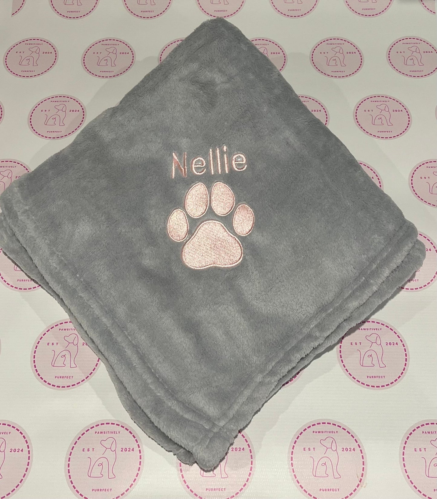 Small Personalised Pet Blankets - Embroidered