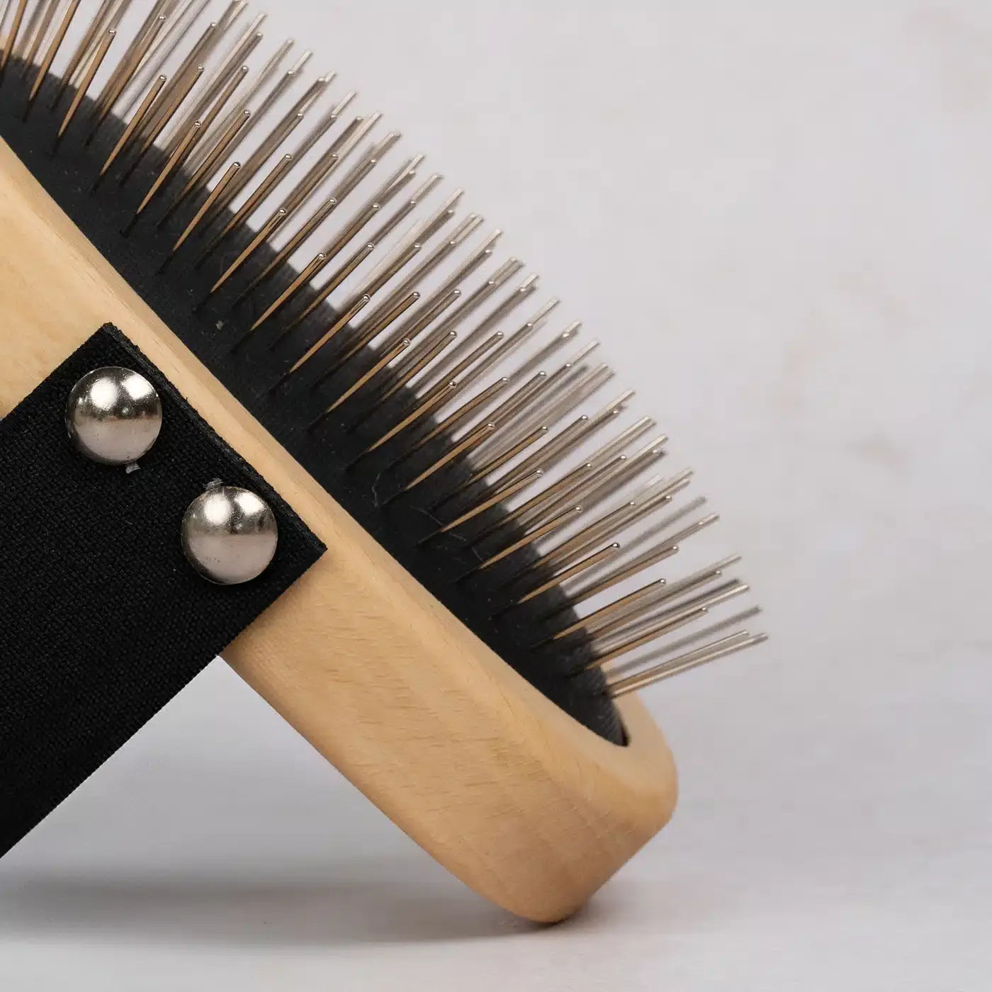 LILA LOVES IT long-hair dog grooming brush with beech-wood handle | Duke & Milo